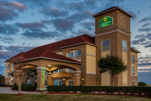 Exterior view - La Quinta Inn & Suites Angleton