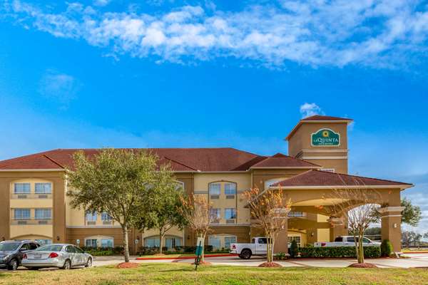 Exterior view - La Quinta Inn & Suites Angleton