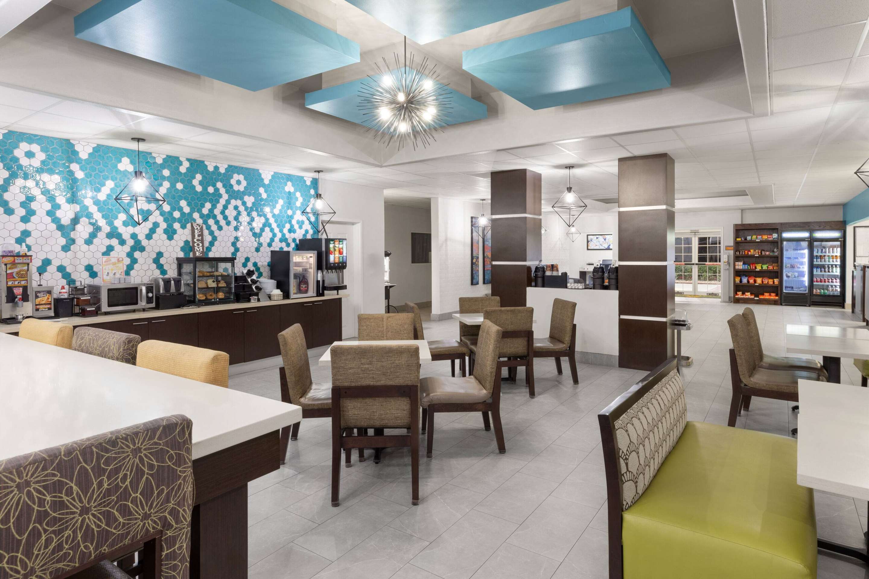Property amenity | La Quinta Inn & Suites by Wyndham Angleton