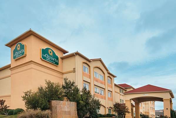 Exterior view - La Quinta Inn & Suites Woodway