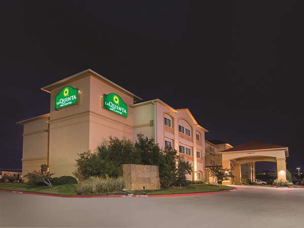 Exterior view - La Quinta Inn & Suites Woodway