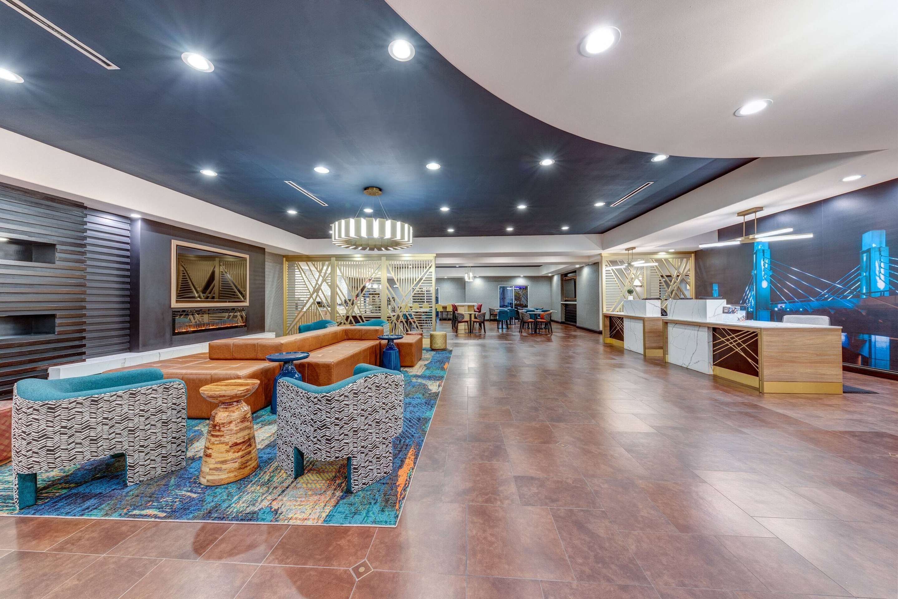 Lobby | La Quinta Inn & Suites by Wyndham Woodway - Waco South