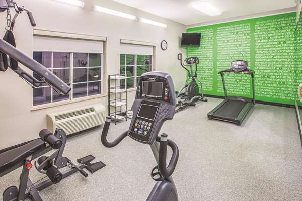 Fitness/ Exercise Room - La Quinta Inn & Suites Bay City