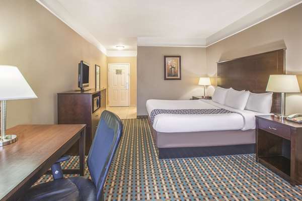  - La Quinta Inn & Suites Bay City
