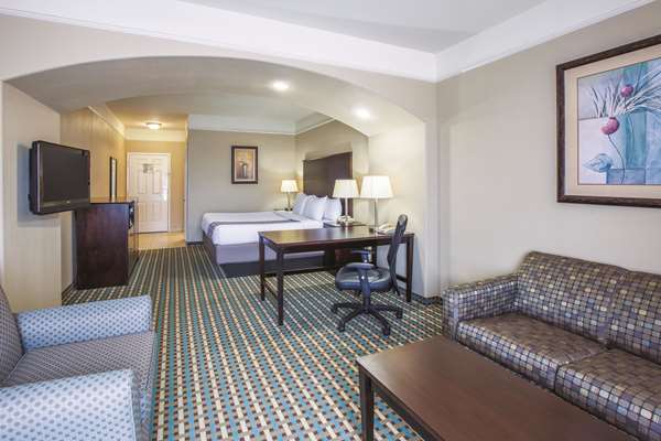  - La Quinta Inn & Suites Bay City