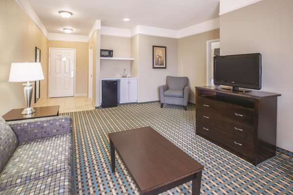 Suite - La Quinta Inn & Suites Bay City