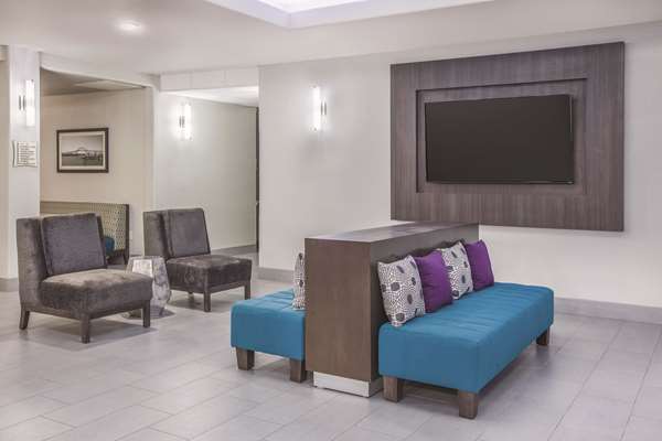  - La Quinta Inn & Suites Bay City