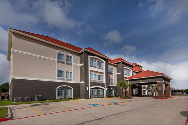 Exterior view - La Quinta Inn & Suites Port Lavaca
