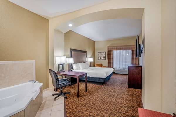 Suite - La Quinta Inn & Suites Vicksburg - I-20, Exit 4