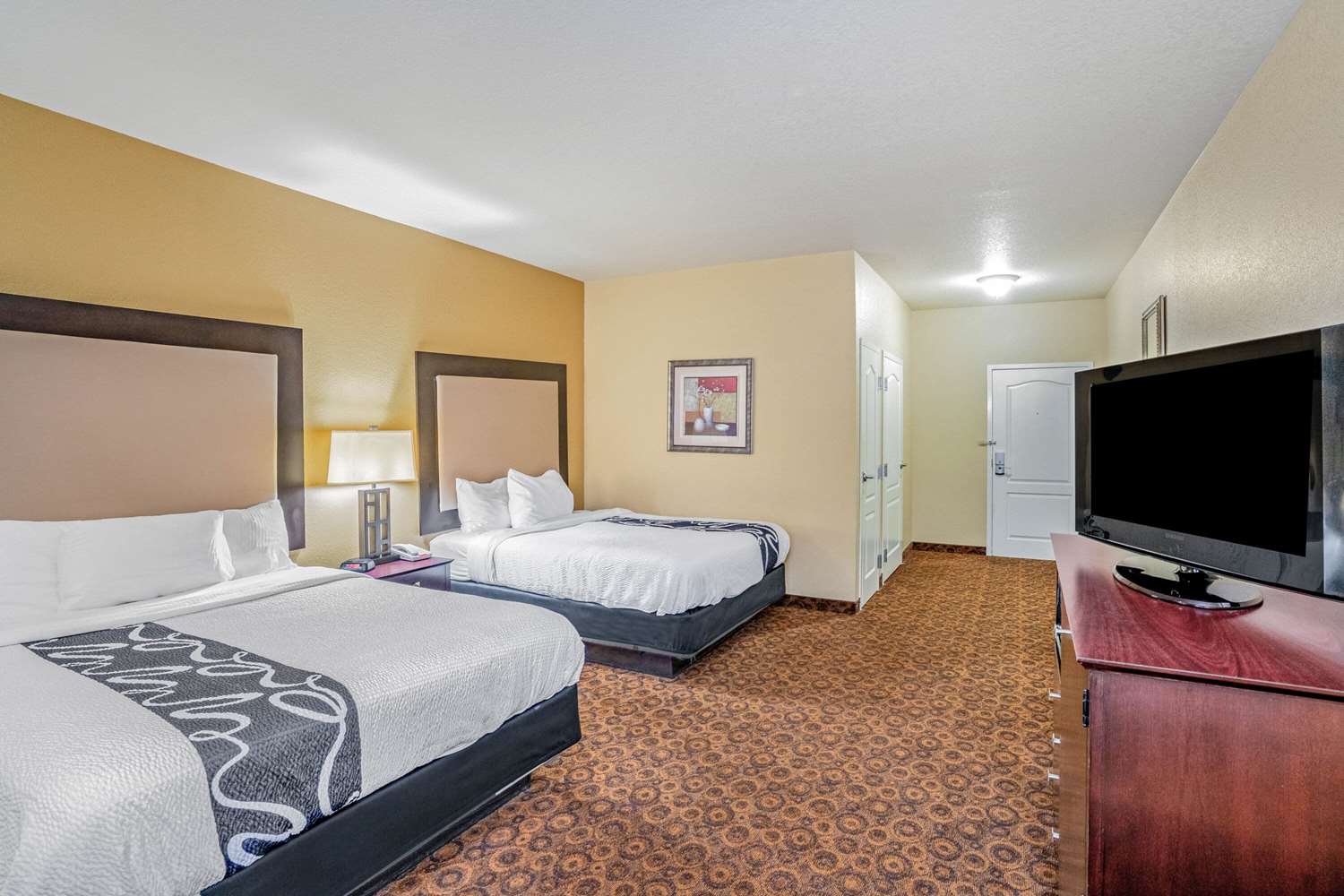 La Quinta Inn & Suites Vicksburg, MS See Discounts