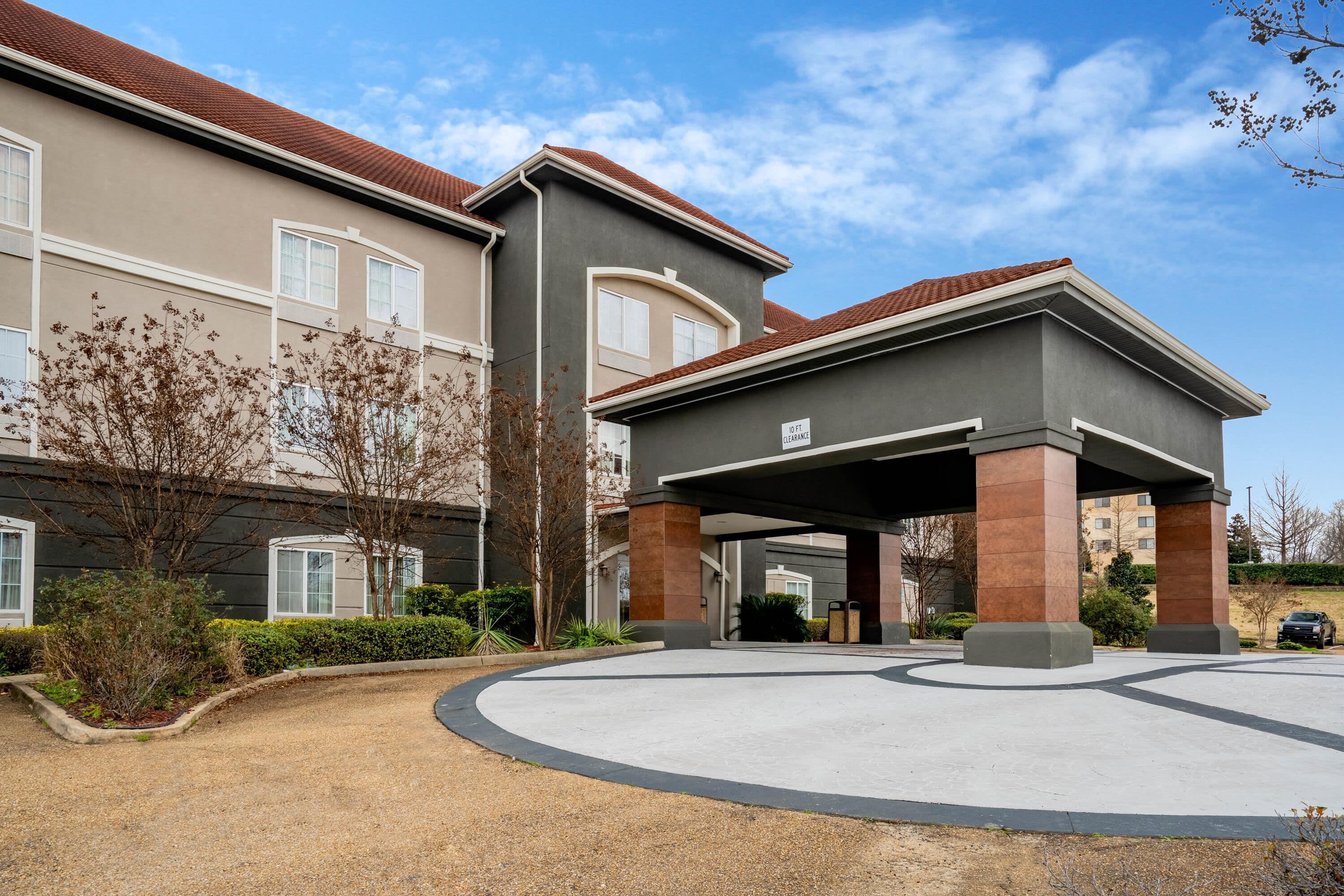 Exterior | La Quinta Inn & Suites by Wyndham Vicksburg