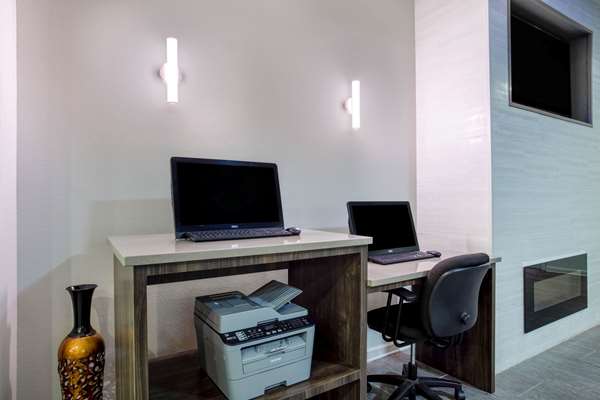 Conference Area - La Quinta Inn & Suites Madison - I-565, Exit 9