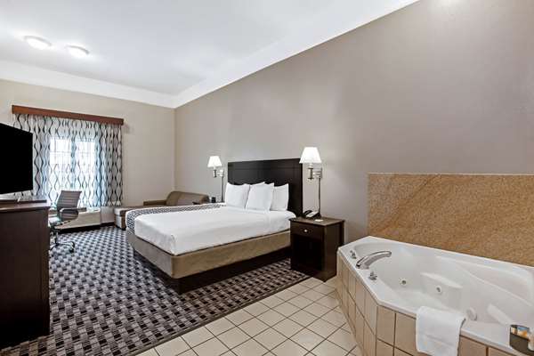  - La Quinta Inn & Suites Deer Park