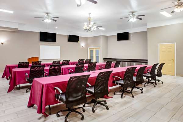  - La Quinta Inn & Suites Deer Park