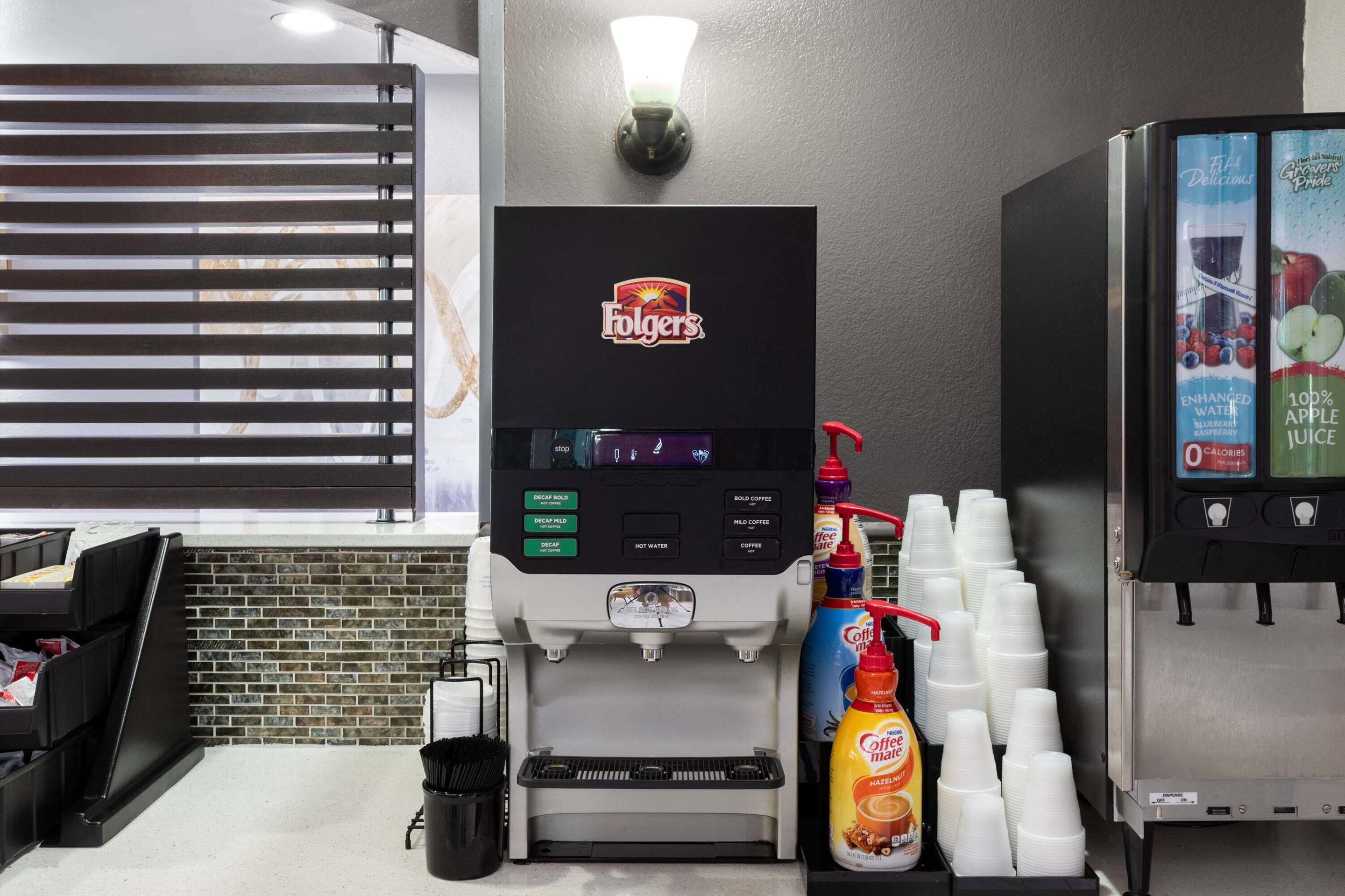 Property amenity | La Quinta Inn & Suites by Wyndham Olathe