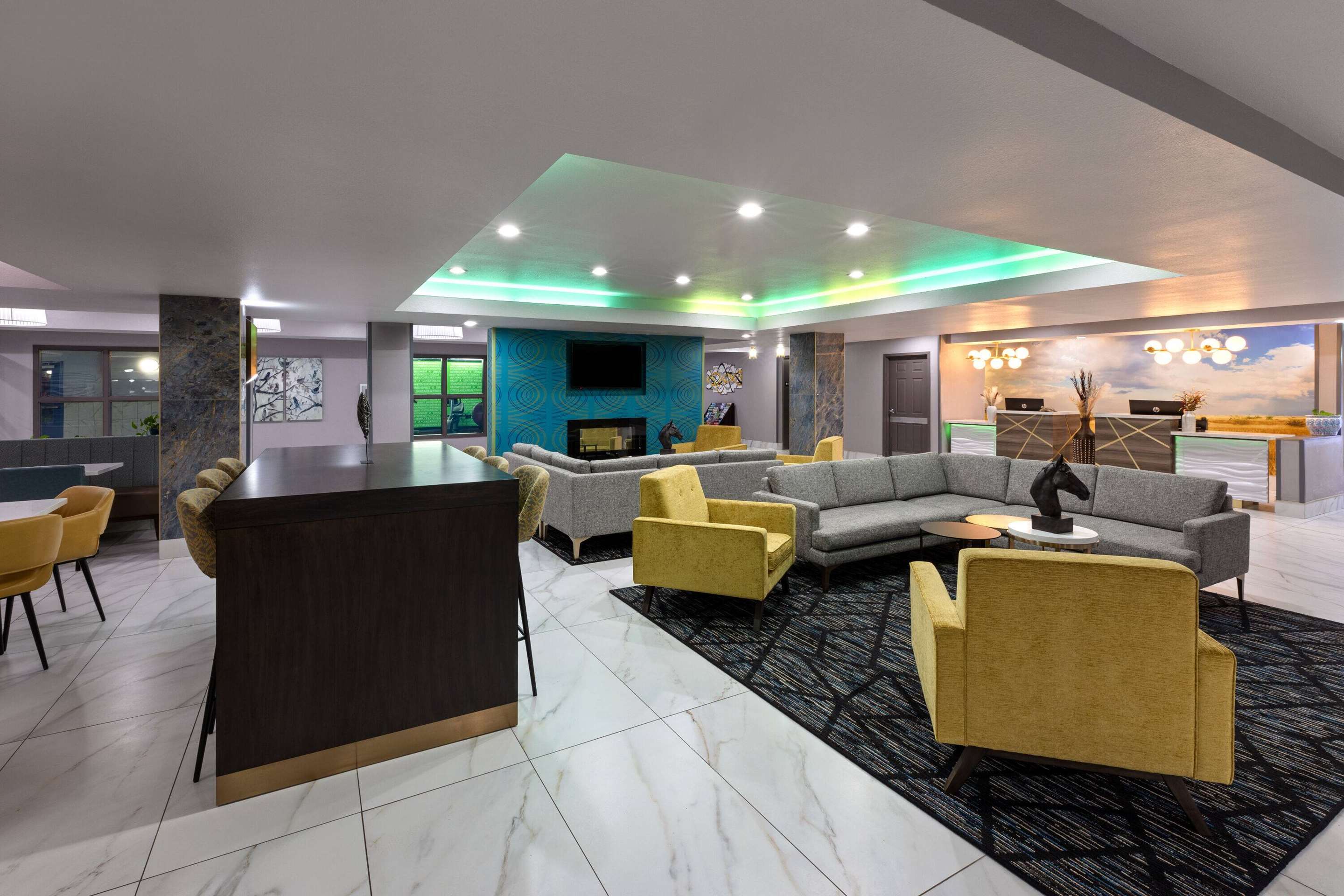 Meeting Room | La Quinta Inn & Suites by Wyndham Olathe