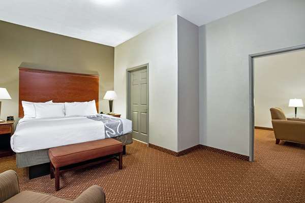 Suite - La Quinta Inn & Suites Fairfield - I-45, Exit 198