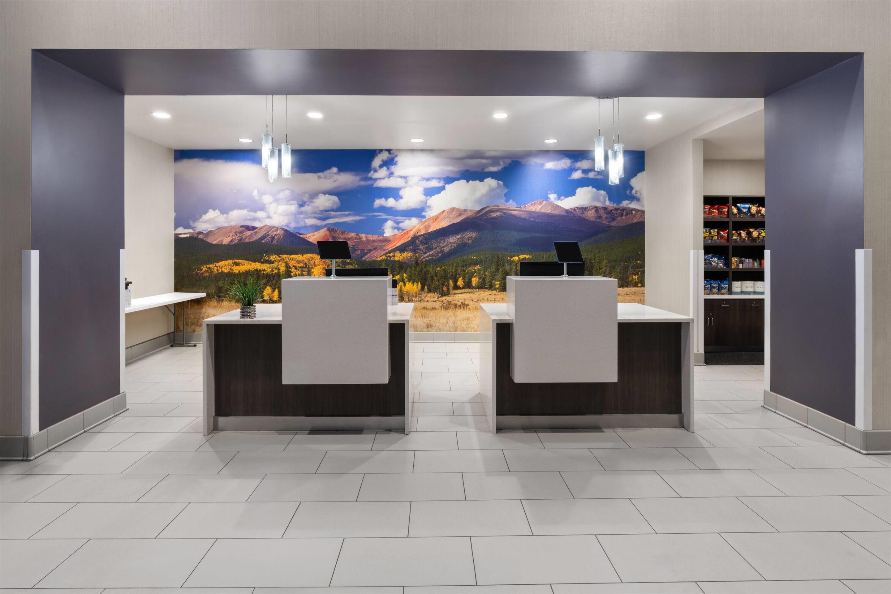 Reception | La Quinta Inn by Wyndham Fort Collins