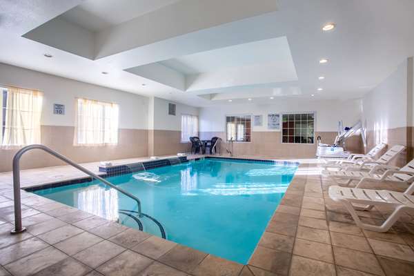 Pool - La Quinta Inn & Suites Columbus - I-10, Exit 696