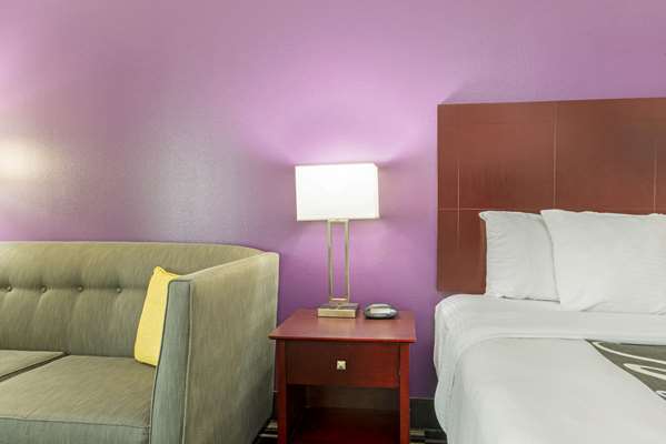  - La Quinta Inn & Suites Bridge City