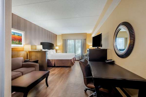 Suite - La Quinta Inn & Suites Edgewood - I-95, Exit 77