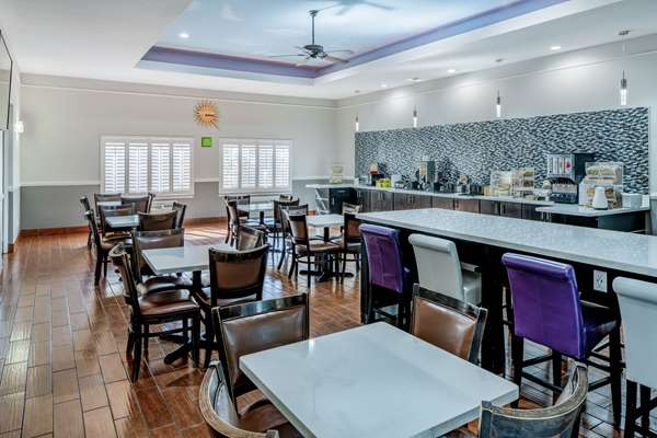 Restaurant - La Quinta Inn & Suites Alamo