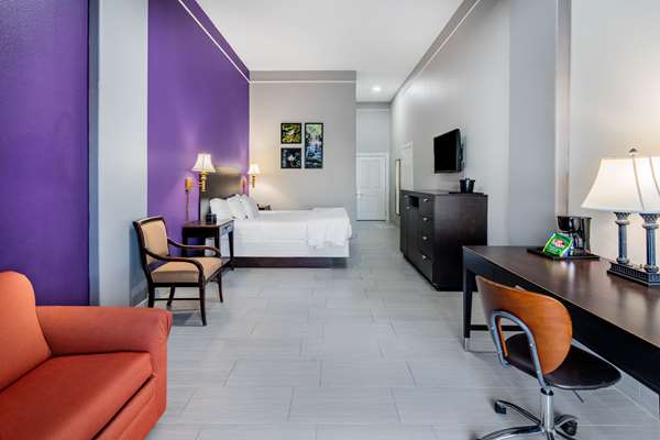 Suite - La Quinta Inn & Suites Alamo