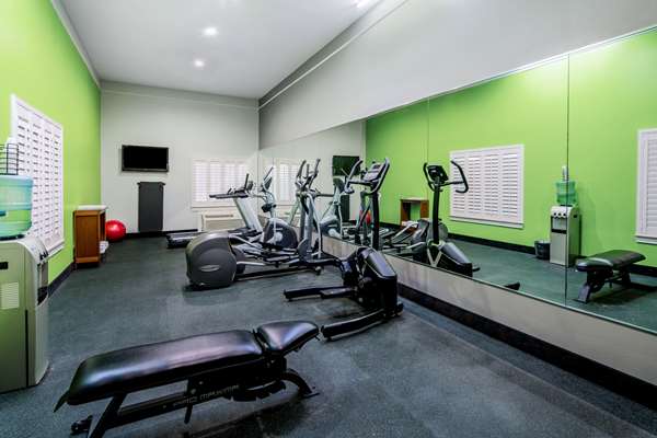 Fitness/ Exercise Room - La Quinta Inn & Suites Alamo