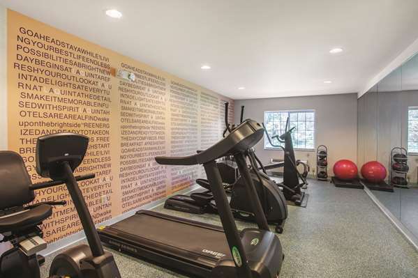 Fitness/ Exercise Room - La Quinta Inn South Richmond - I-95, Exit 64