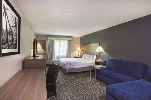 Suite - La Quinta Inn South Richmond - I-95, Exit 64