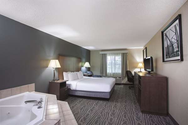 Suite - La Quinta Inn South Richmond - I-95, Exit 64