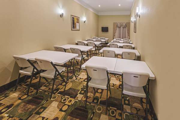  - La Quinta Inn & Suites Livingston