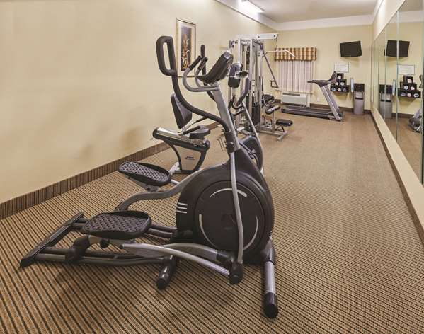 Fitness/ Exercise Room - La Quinta Inn & Suites Livingston