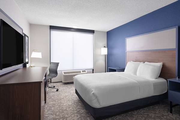 1 Full Bed, Mobility Accessible Room, Bathtub w/ Grab Bars, Non-Smoking