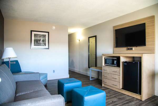 Suite - La Quinta Inn & Suites Joplin - I-44, Exit 8