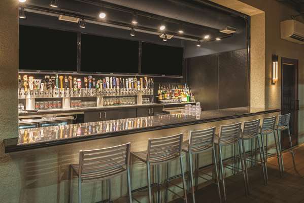 Restaurant - La Quinta Inn & Suites Joplin - I-44, Exit 8