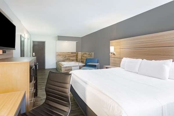 Suite - La Quinta Inn & Suites Joplin - I-44, Exit 8