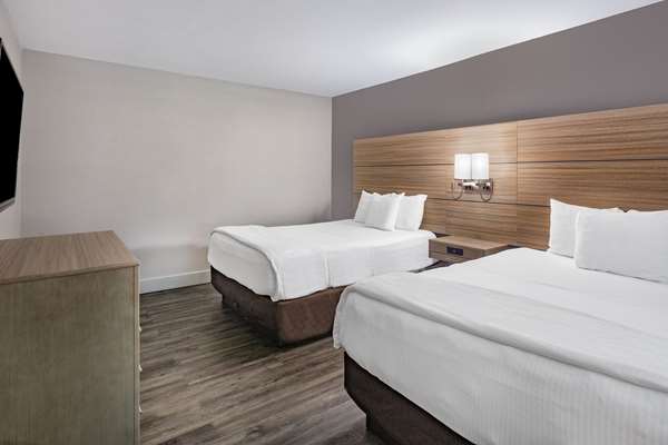  - La Quinta Inn & Suites Joplin - I-44, Exit 8
