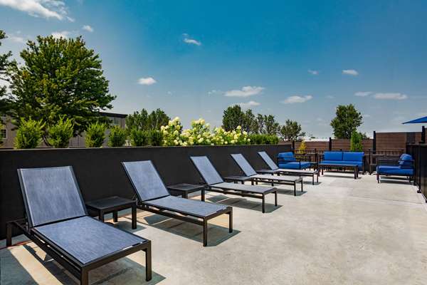 Pool - La Quinta Inn & Suites Joplin - I-44, Exit 8