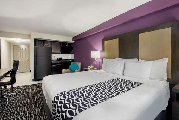 Suite - La Quinta Inn West Long Branch