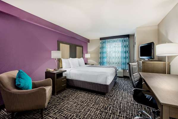 Suite - La Quinta Inn West Long Branch