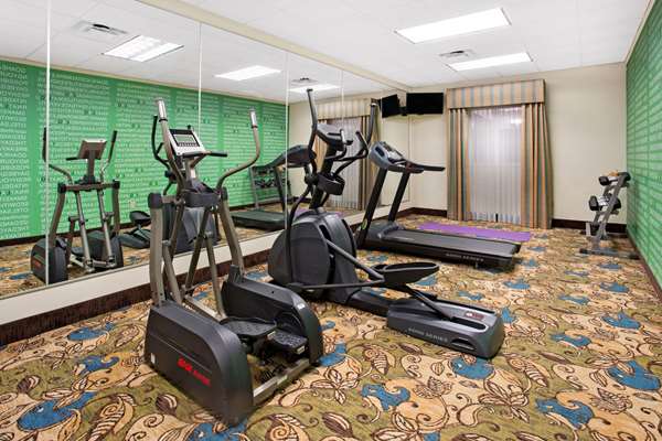 Fitness/ Exercise Room - La Quinta Inn & Suites Pawcatuck - I-95, Exit 92