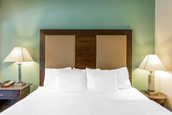  - La Quinta Inn & Suites Pawcatuck - I-95, Exit 92