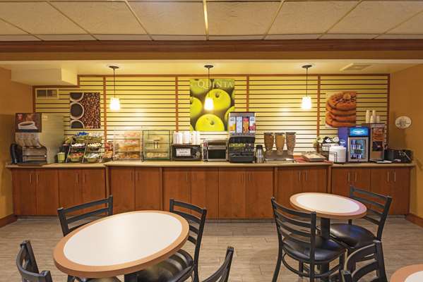  - La Quinta Inn Buffalo Airport Williamsville - I-90, Exit 49