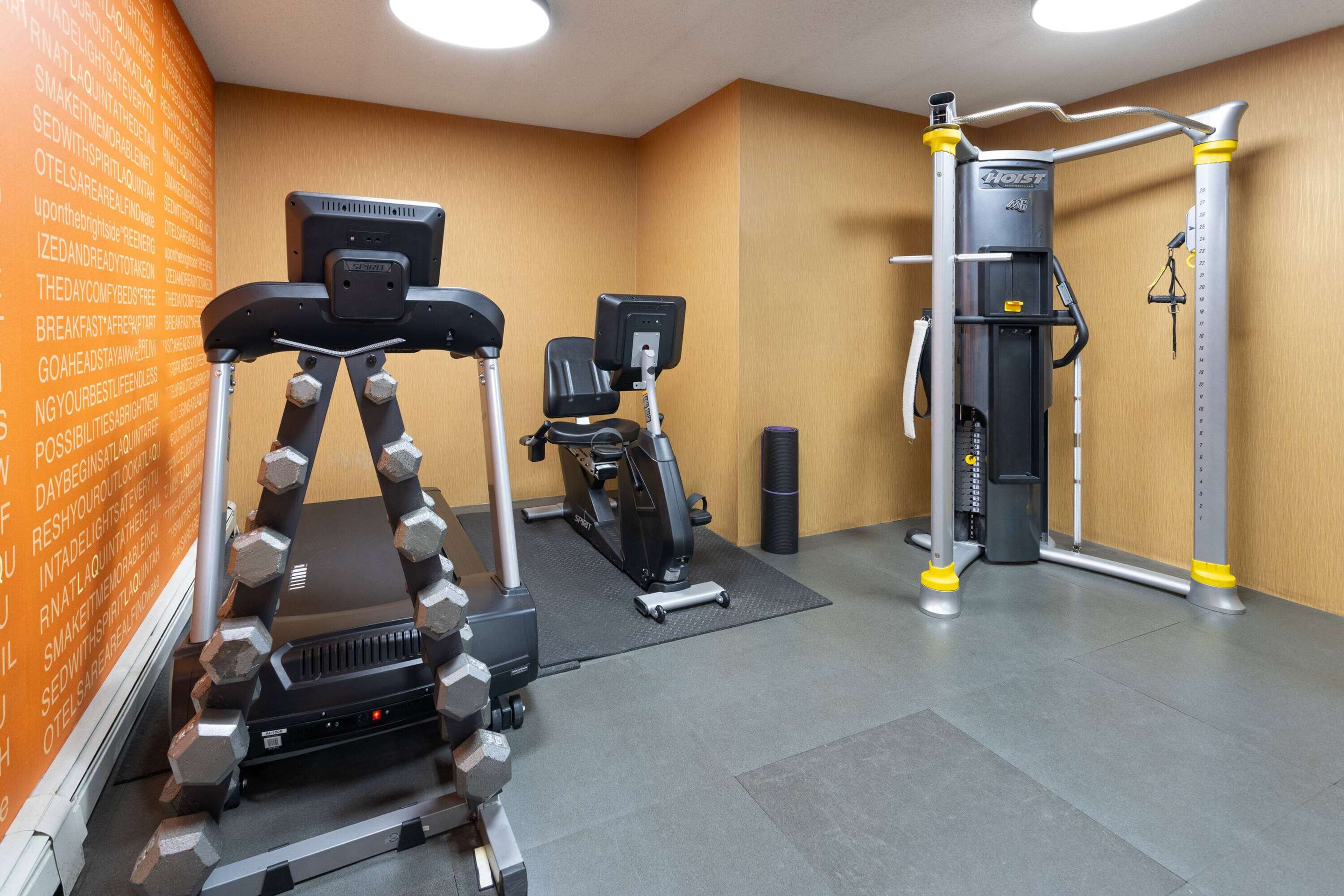 Health club fitness center gym | La Quinta Inn by Wyndham Buffalo Airport
