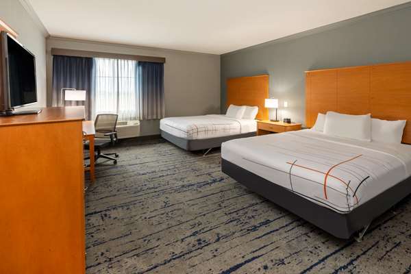  - La Quinta Inn & Suites Bridgeport