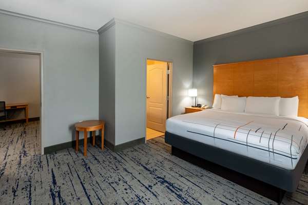  - La Quinta Inn & Suites Bridgeport