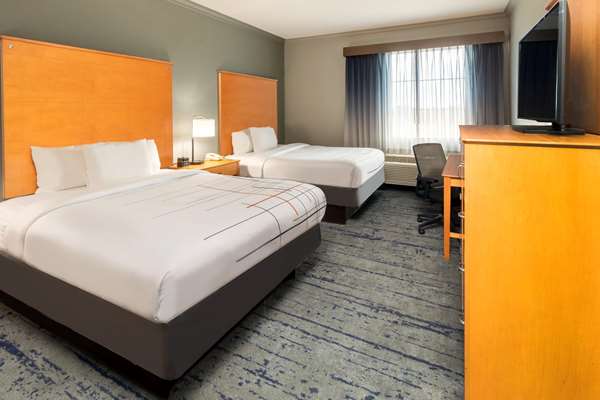  - La Quinta Inn & Suites Bridgeport