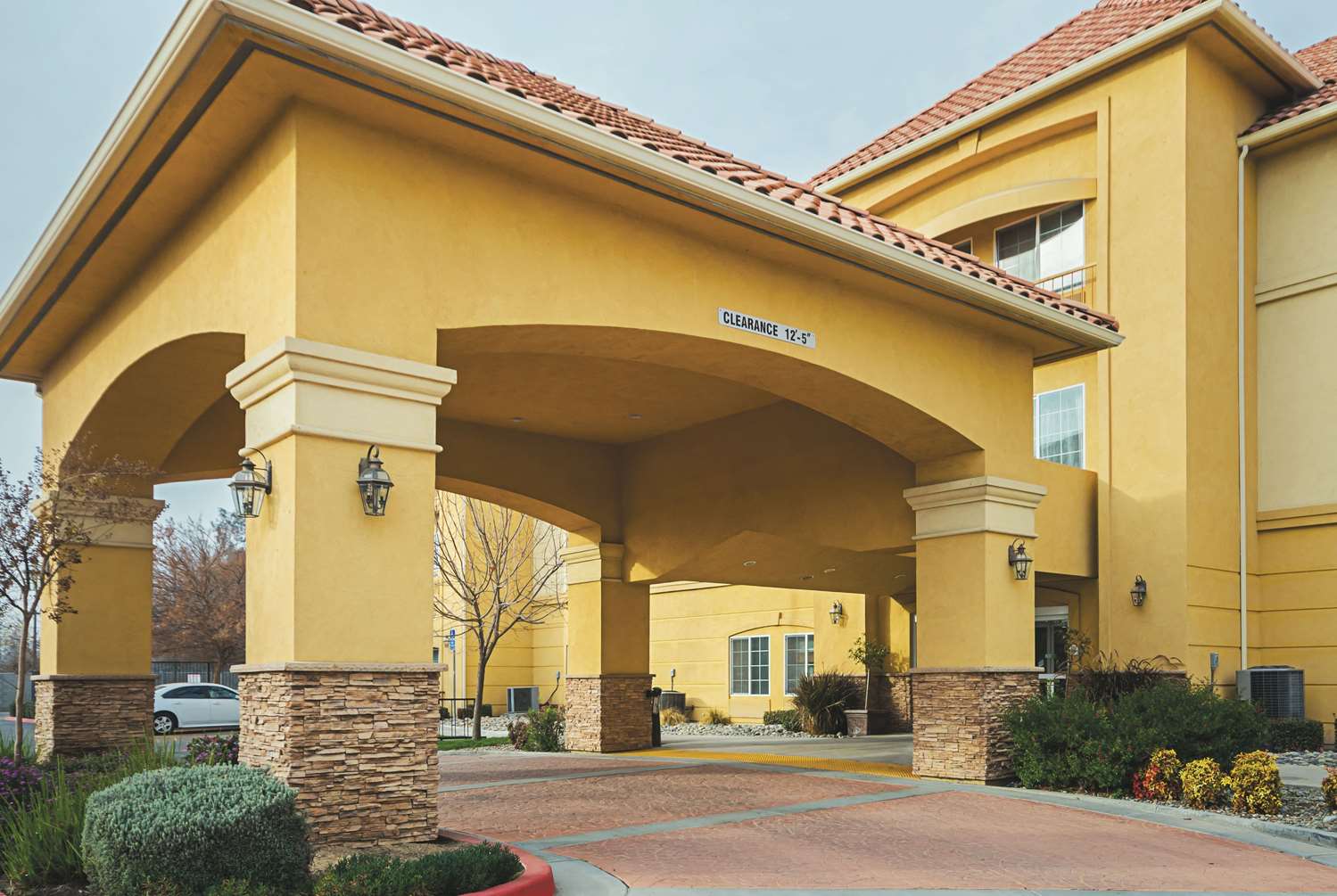 La Quinta Inn & Suites Northwest Fresno, CA - See Discounts