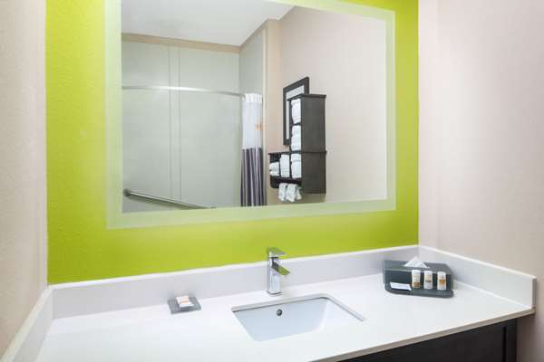  - La Quinta Inn & Suites Calhoun - I-75, Exit 312